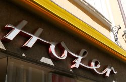 bozen-hofer-2011-agnes laube